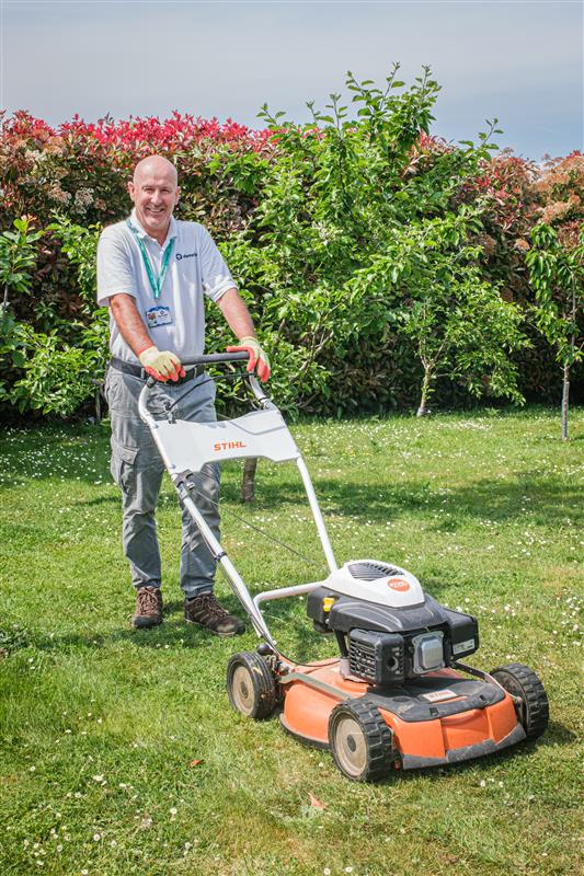 RS11619 Tony Jones Garden Volunteer2